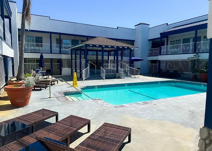Wave Hotel Manhattan Beach