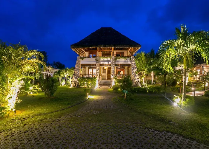 Les Lauriers Eco Hotel