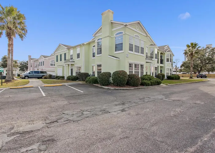 Luxury Condo In Gulfport