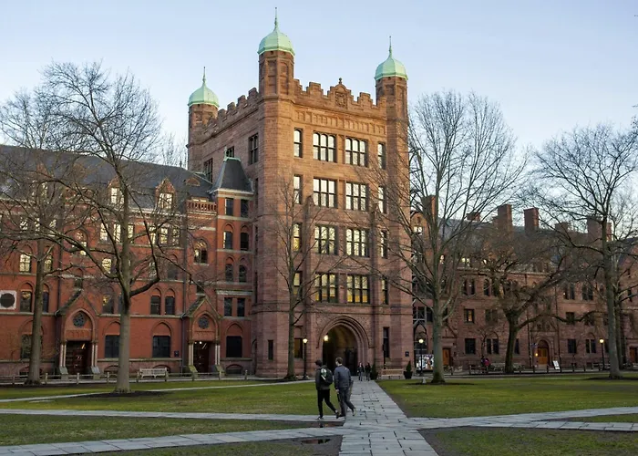 Downtown New Haven By Yale & Little Italy - Ao Destinations