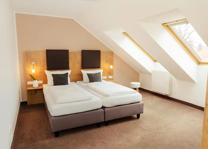 Hotel am Hachinger Bach by Blattl