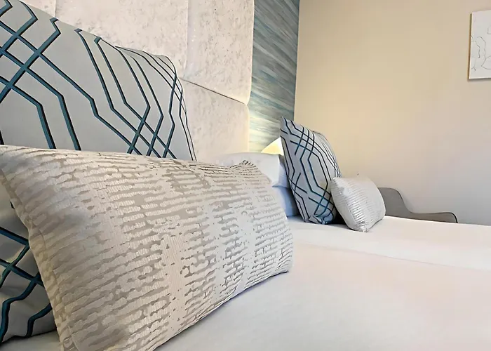 Caerwylan Hotel