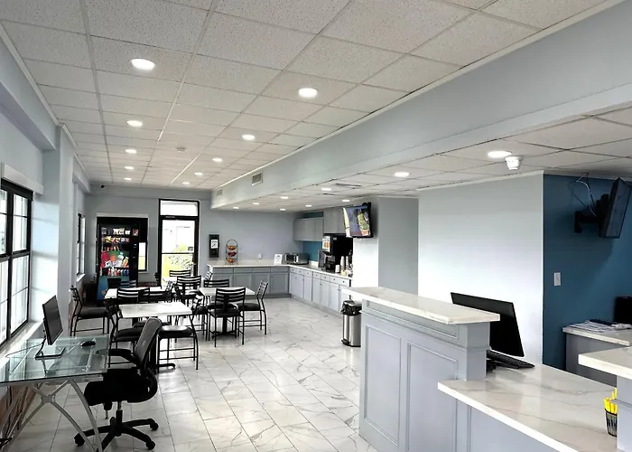 Days Inn By Wyndham Lake Charles
