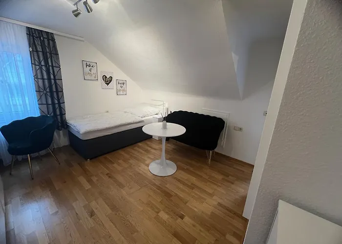 Einzelzimmer mit privatem Bad nähe Ulmer Donautal - ideal für Geschäftsreisen