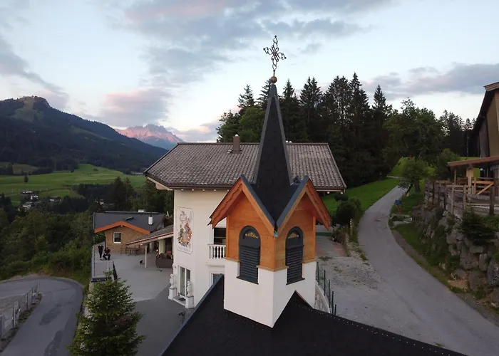 Villa-Musica Das Harmonikahaus Apartments, Harmonikabau und Seminare