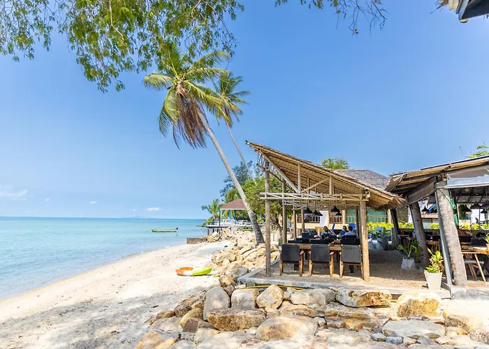 Absolute Beachfront Villas