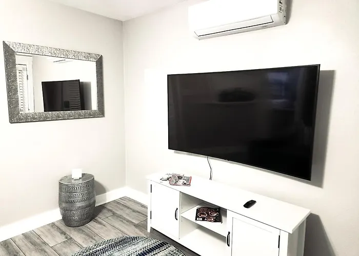 Seaside Oasis Guesthouse