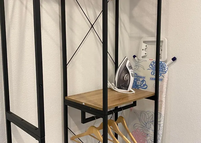 STN Apartment Suite - Ferienwohnung mit 2 Schlafzimmer&Parkplatz, Highspeed WLAN, Fußbodenheizung&Netflix Premium, Zentral zu Audi&Schwarz Gruppe