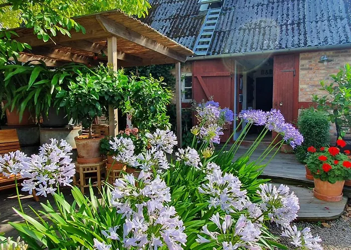 Aplagarden Bed & Boutique Winery