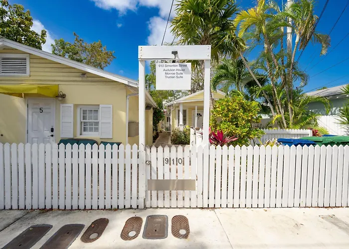 Sailors Cabin - Prime Downtown Key West Spot - Walk To Duval
