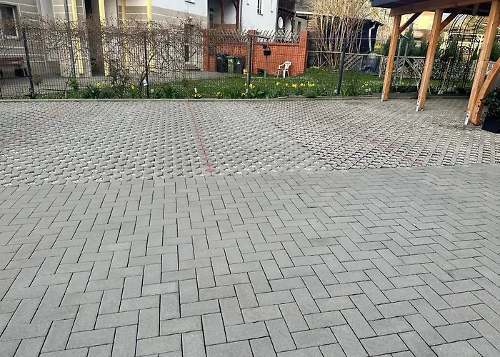 Käthe-Kollwitz Straße 54, F1