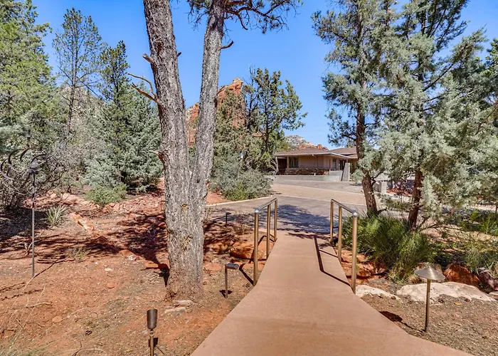 Mountain-View Patio: Sedona Suite Near Trails