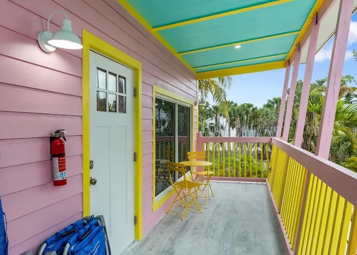 The Ibis Residence At Sandpiper Inn Bikes Beachgear