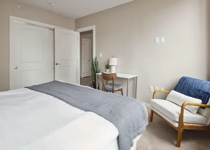 2Br Downtown Luxury Getaway