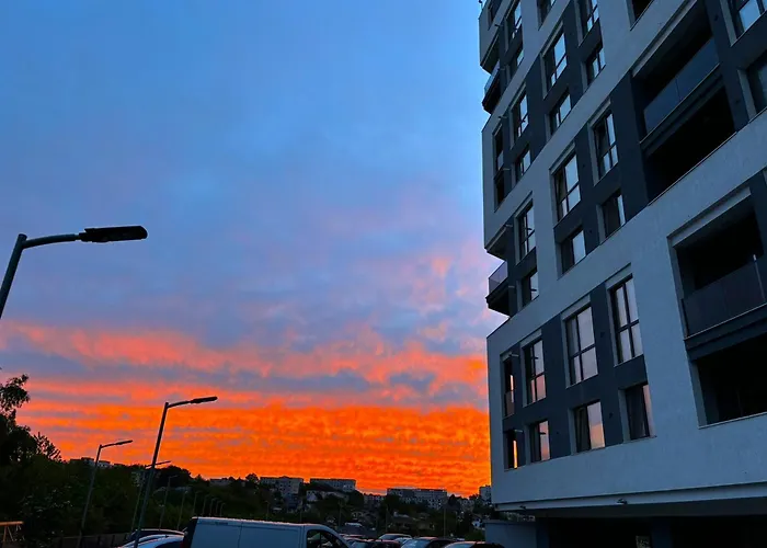 Sky View - Free Parking