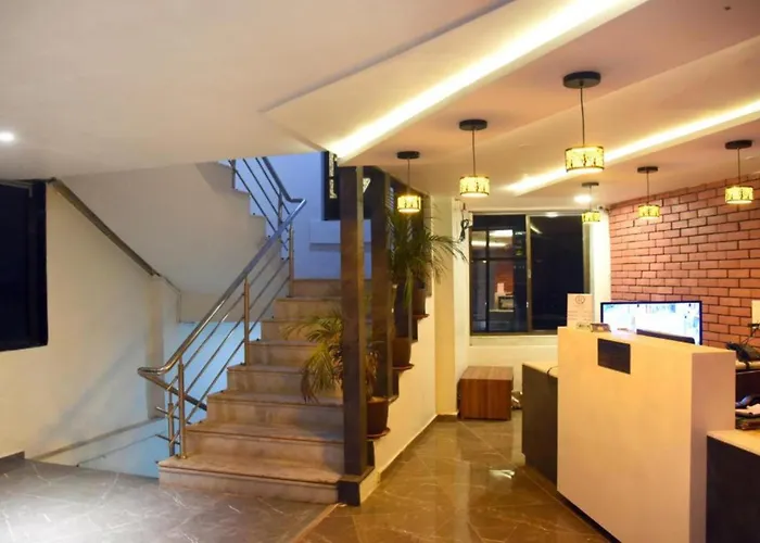 Hotel Rajpath Inn