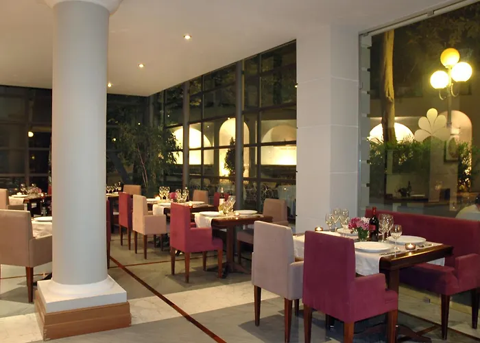 Hotel Flora