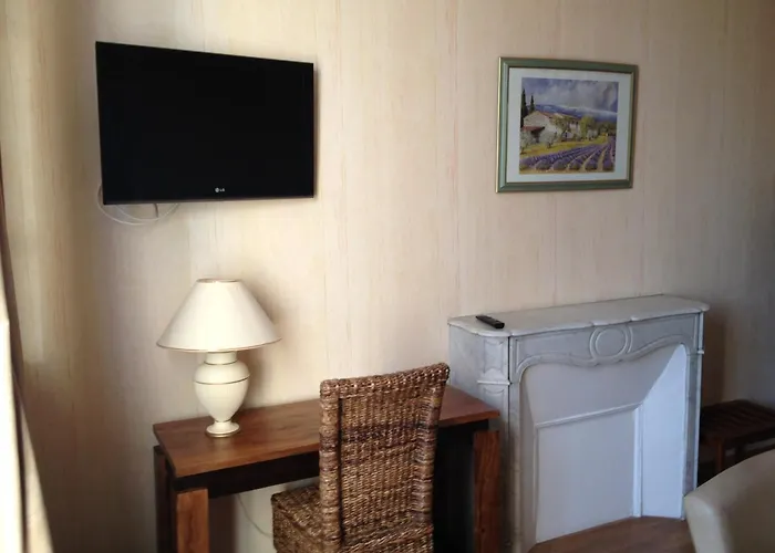 Hotel Couleurs Sud 46 Chambres Avec Ascenseur Et Bar-Restaurant Centre Ville-Gare Charleville-Mezieres