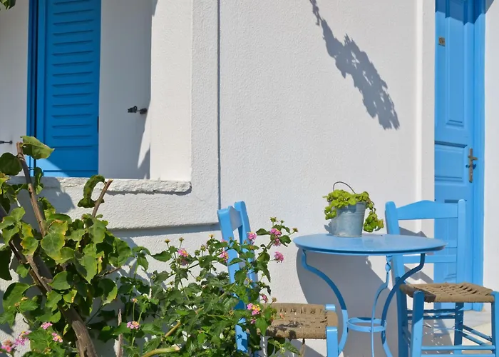 Dilino Hotel Studios