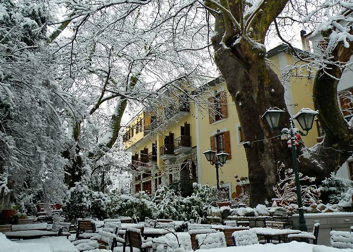 Pelias Hotel