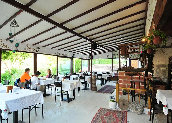 Kirkinca Hotel