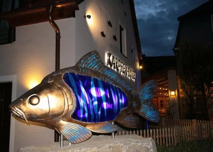 Karpfenhotel&Herrenhaus im Gasthaus Sindel-Buckel