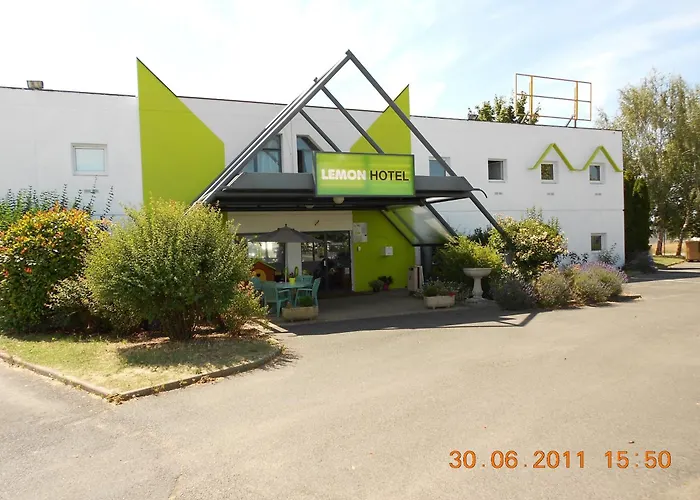 Lemon Hotel
