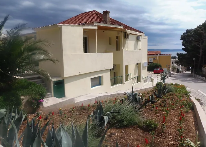 Studio Apartments Marija With Private Parking