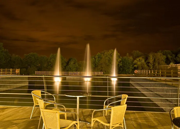 Ramada By Wyndham Cobham