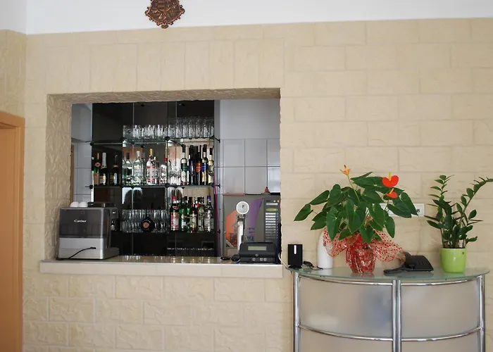 Fonix Hotel