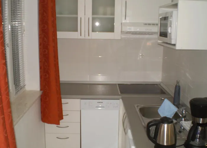 Apartments Tare, Electric Car Refill
