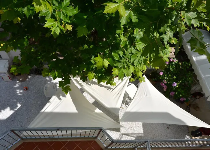 Petit Hotel