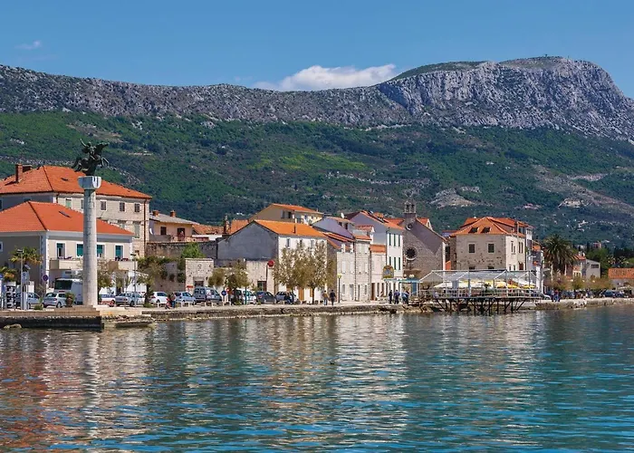 Apartment Kastel Stari 96 With Outdoor Swimmingpool