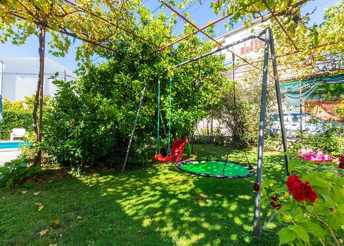 Apartment Kastel Stari 96 With Outdoor Swimmingpool