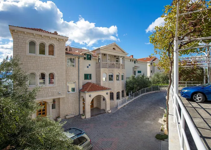 Villa Cetina