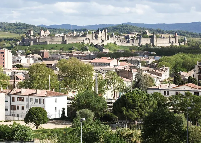 Studio Avec Parking Vue Sur La Cite De Carcassonne