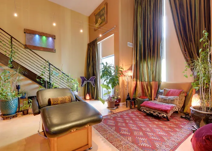 Cozy Emeryville Studio, Near Beaches & Parks!