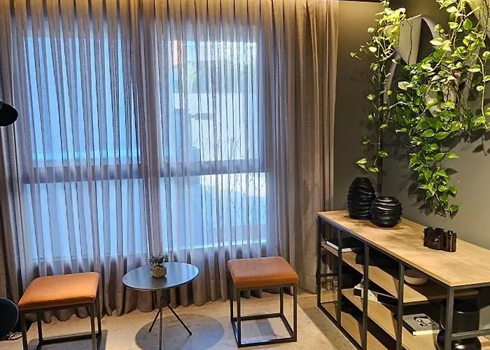 Studio Moderno com Piscina e Academia completa na Cobertura excelente espaço de Coworking Próximo ao Aeroporto de Congonhas e SP Expo