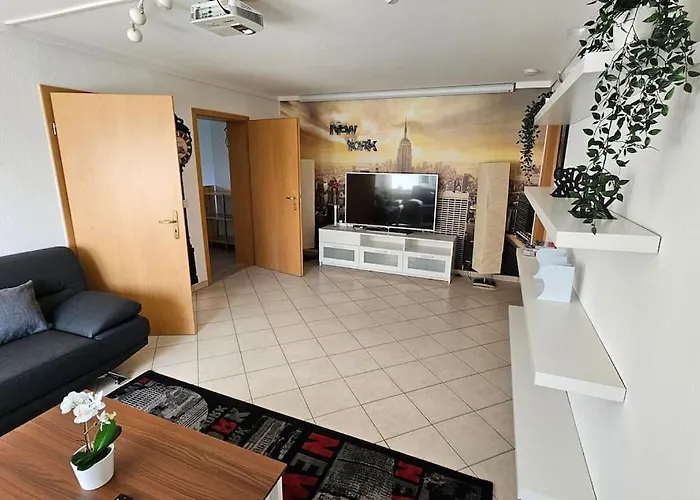 FeWoRebbe familienfreundliche grosse, ruhige und helle Wohnung