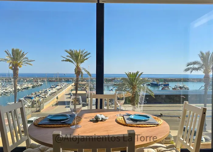 Puerto Caleta Dream - Alojamientos La Torre