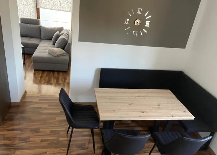 4-h3rOeS Legoland Günzburg Wohnung 1
