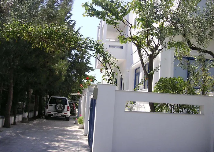 Danae Hotel