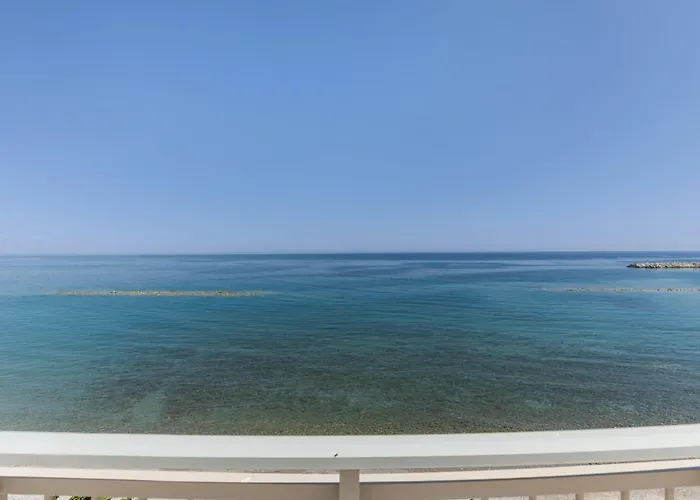 Zefyros Sea View Hotel