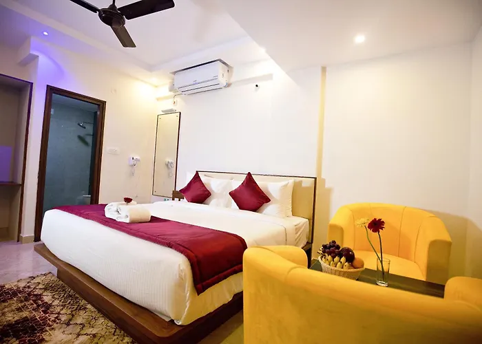 Villa Grand Hotel Near Kempegowda International Airport
