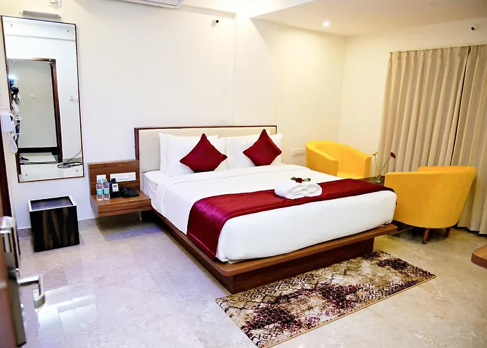 Villa Grand Hotel Near Kempegowda International Airport