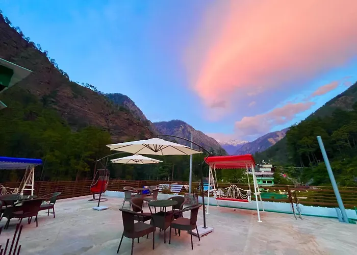 Hotel New Panchali With Mountain View By Winterline, Kasol
