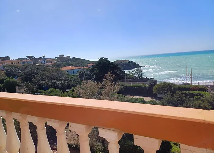 Seafront Loft In Liberty Villa