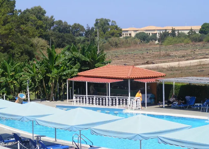 Lintzi Hotel