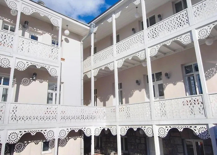 Kar'S Hotel