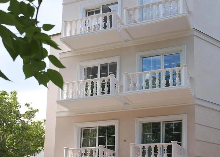 Geneva Resort Hotel